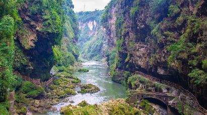 景點(diǎn)：馬嶺河峽谷