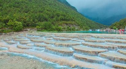 【純玩新體驗(yàn) 昆大麗六天】<大石林 大理洱海JEEP旅拍 洱海生態(tài)廊道 束河 藍(lán)月谷 >