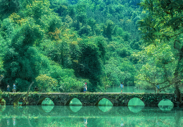 黃果樹瀑布相關(guān)旅游線路