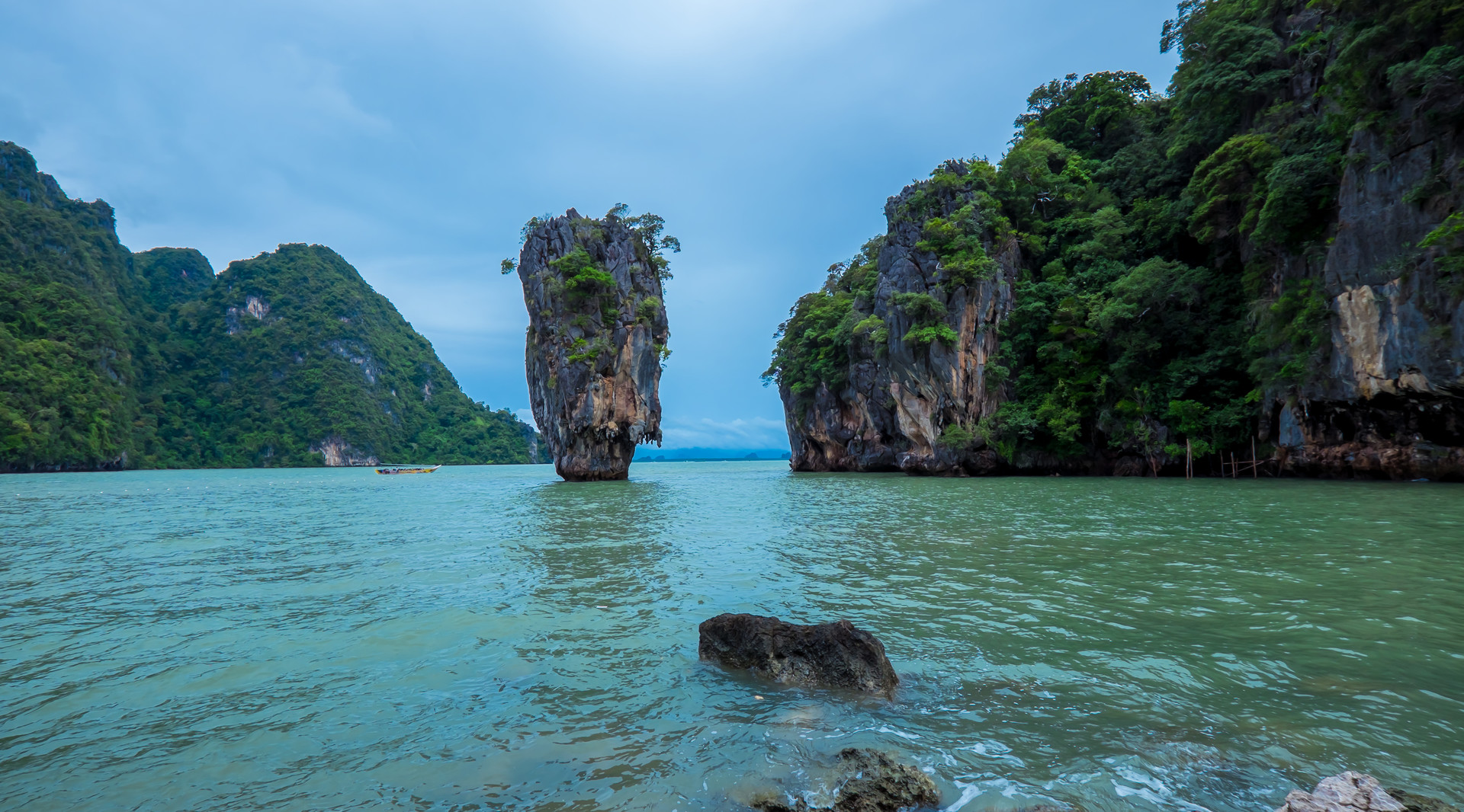 占士邦島封面圖