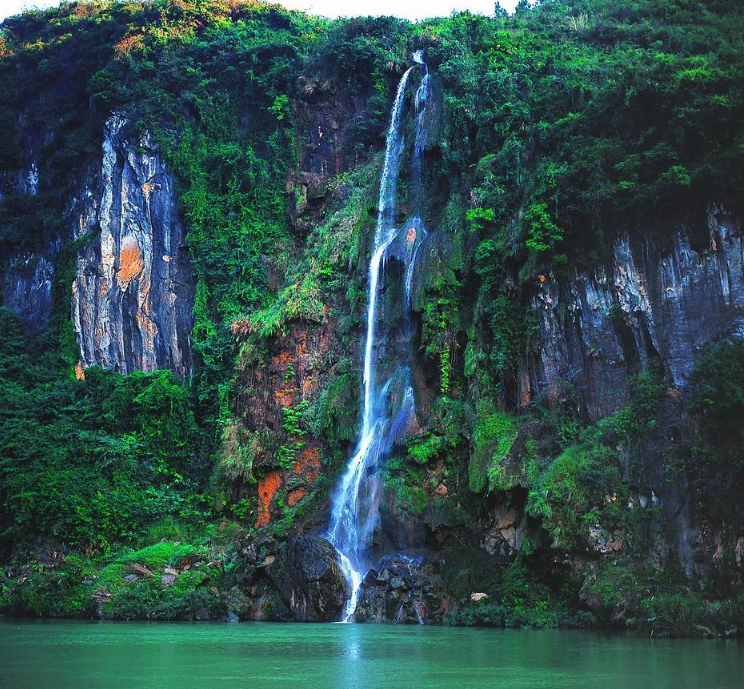 清遠(yuǎn)湟川三峽封面圖