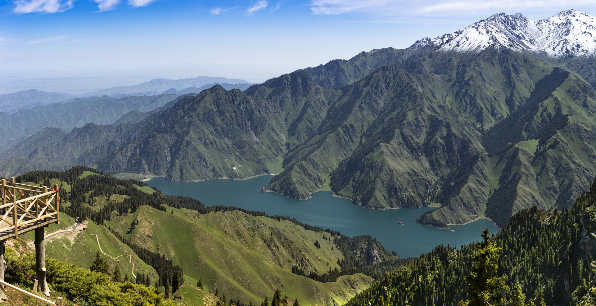 天山天池全景封面圖