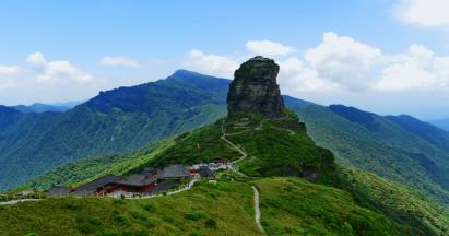 陡坡塘瀑布相關(guān)旅游線路